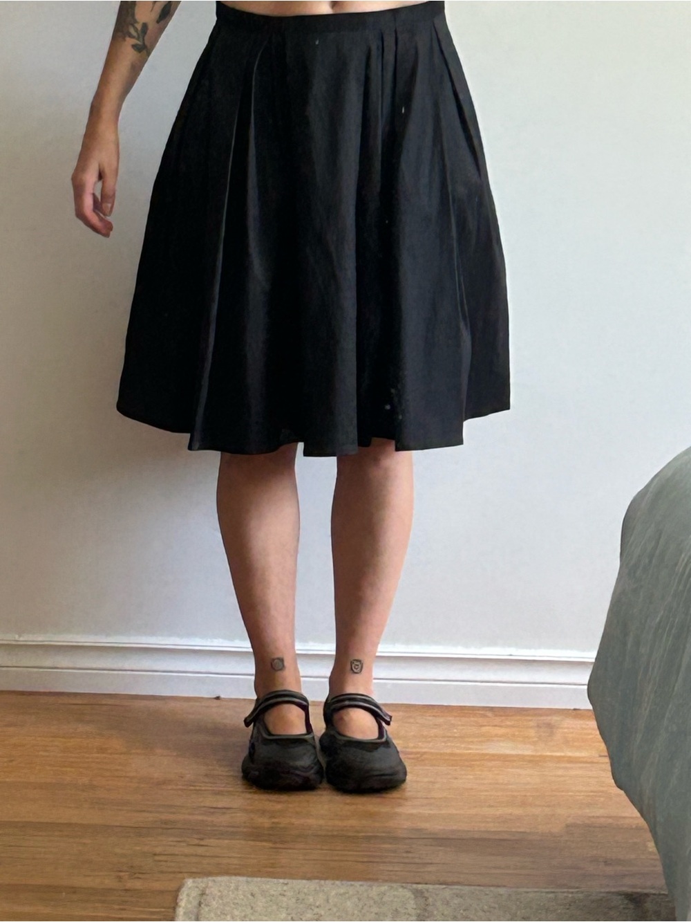 Calvin Klein Black Pleated A-Line Skirt